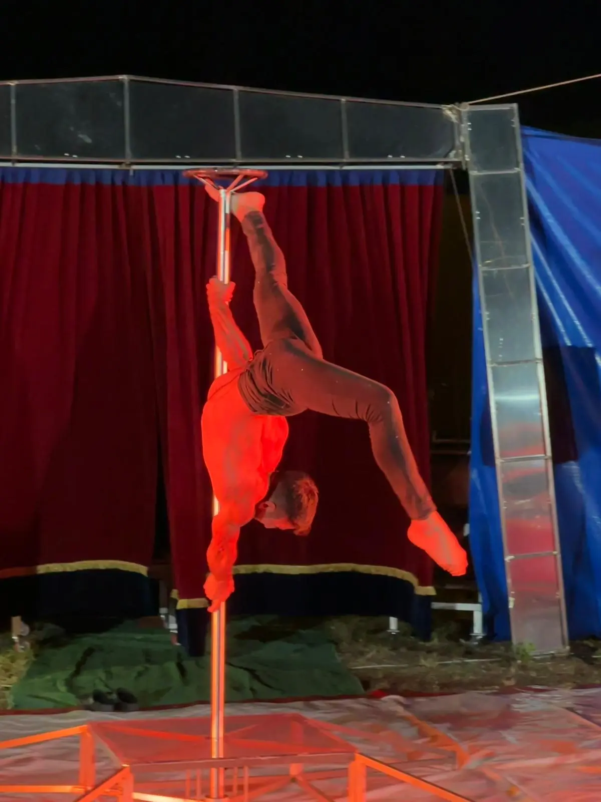 Poledance image 7